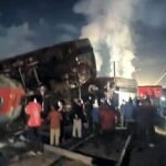 दरभंगा एक्सप्रेस मालगाड़ी से टकराई, हादसे के बाद बोगियों में आग लगने से 19 लोग घायल