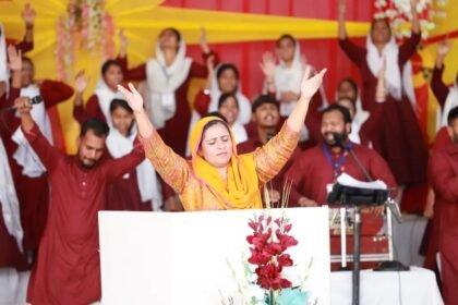 ਵਿਖਾਵੇ ਦੇ ਧਰਮੀ ਨਾ ਬਣੋ-ਪਾਸਟਰ ਗੁਰਸ਼ਰਨ ਦਿਓਲ