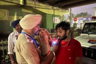 ਸ਼ਰਾਬ ਪੀ ਕੇ ਗੱਡੀ ਚਲਾਉਣ ਵਾਲਿਆਂ ‘ਤੇ ਪੁਲਿਸ ਦੀ ਸਖ਼ਤ ਕਾਰਵਾਈ: ਜਲੰਧਰ ‘ਚ 57 ਚਲਾਨ ਕੀਤੇ ਗਏ
