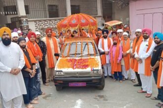 ਗੁਰਪੁਰਵ ਮੌਕੇ ਗੁਰੂਦਵਾਰਾ ਗੁਰੂ ਨਾਨਕ ਨਿਵਾਸ ਮੋਹਲਾ ਕੇਸਰੀ ਬਾਗ਼ ਵਲੋਂ ਪੰਜ ਪਿਆਰਿਆਂ ਦੀ ਅਗਵਾਈ ਚ ਵਿਸ਼ਾਲ ਨਗਰ ਕੀਰਤਨ ਦਾ ਕੀਤਾ ਗਿਆ ਆਯੋਜਨ