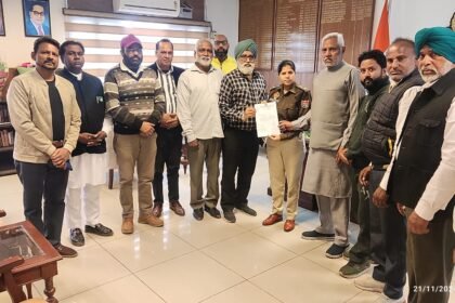 ਪਿੰਡ ਖੋਜੇਵਾਲ ਦੇ ਮੁੱਖ ਗੇਟ ‘ਤੇ ਦ ਓਪਨ ਡੋਰ ਚਰਚ ਵਲੋ ਕ੍ਰਿਸਮਿਸ ਦੇ ਸਬੰਧ ‘ਚ ਲਗਾਏ ਗਏ ਧਾਰਮਿਕ ਫਲੈਕਸ ਬੋਰਡਾਂ ਨੂੰ ਸ਼ਰਾਰਤੀ ਅਨਸਰਾਂ ਨੇ ਫਾੜਿਆ, ਮਸੀਹੀ ਭਾਈਚਾਰੇ ਵਿੱਚ ਰੋਸ਼