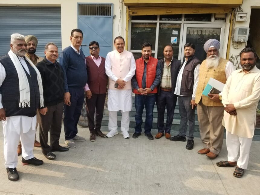 ਭਾਜਪਾ ਆਗੂ ਸ਼ਾਮ ਸੁੰਦਰ ਅਗਰਵਾਲ ਦੇ ਦਫ਼ਤਰ ਪੁੱਜੇ ਸਾਬਕਾ ਕੇਂਦਰੀ ਮੰਤਰੀ ਵਿਜੇ ਸਾਂਪਲਾ