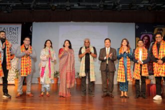 अभिनेता आशीष विद्यार्थी ने एलपीयू में “बिज़कॉन्फ्लुएंस 2024” में विद्यार्थियों को किया प्रेरित