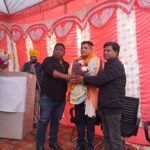 ਐਸ ਐਚ ਓ ਥਾਣਾ ਸਿਟੀ ਕਪੂਰਥਲਾ ਸੰਜੀਵਨ ਜਾਇਸਵਾਲ ਦੇ ਸੇਵਾਮੁਕਤ ਹੋਣ ਤੇ ਸੀਨੀਅਰ ਰਿਪੋਰਟਰ ਗੌਰਵ ਮੜੀਆ ਅਤੇ ਸਾਜਨ ਖੋਸਲਾ ਨੇ ਗੁਲਦਸਤਾ ਭੇਂਟ ਕਰਕੇ ਦਿੱਤੀ ਵਧਾਈ