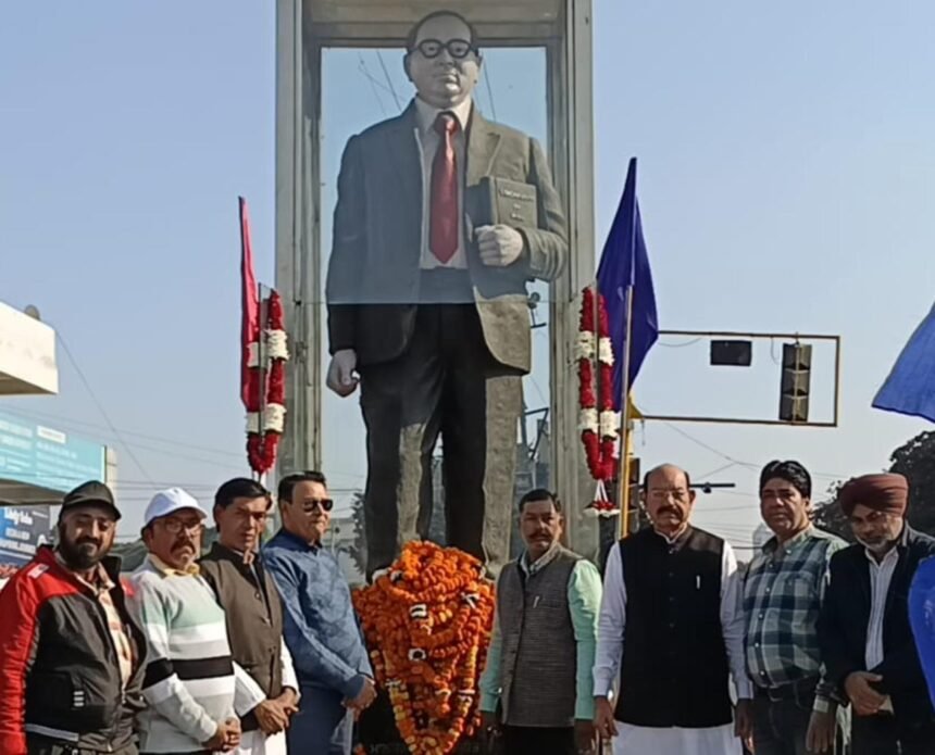 कैबिनेट मंत्री ने डॉक्टर बीआर अंबेडकर के प्री-निर्वाण दिवस पर पुष्पांजलि की अर्पित