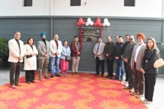 डिविजनल कमिश्नर ने जिमखाना क्लब में सोलर पावर परियोजना का किया उद्घाटन