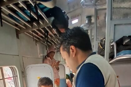 जालंधर प्रशासन ने पंजाब बंद के दौरान फंसे हुए रेल यात्रियों को कैंट रेलवे स्टेशन पर दी गई रिफ्रेशमेंट