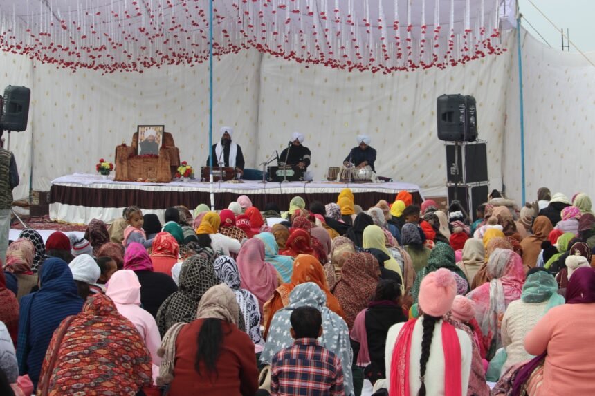 ਦਿਵਯ ਜਯੋਤੀ ਜਾਗ੍ਰਿਤੀ ਸੰਸਥਾਨ ਵੱਲੋਂ ਪਿੰਡ ਬਾਮੂਵਾਲ ਵਿਖੇ ‘ਚਾਰ ਸਾਹਿਬਜ਼ਾਦਿਆਂ ‘ ਦੀ ਸ਼ਹਾਦਤ ਨੂੰ ਸਮਰਪਿਤ ‘ਦਿਵਿਆ ਸੰਦੇਸ਼’ ਨਾਮਕ ਪ੍ਰੋਗਰਾਮ ਕਰਵਾਇਆ ਗਿਆ