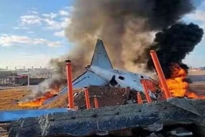 साउथ कोरिया प्लेन क्रैश में 62 की मौत, लैंडिंग के वक्त रनवे से फिसला विमान; 181 लोग थे सवार