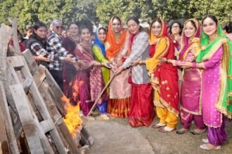 केएमवी में पूरे उत्साह के साथ मनाया गया लोहड़ी का त्यौहार