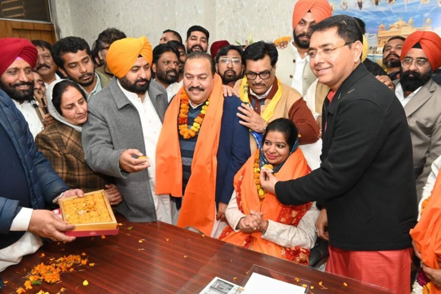 ਆਮ ਆਦਮੀ ਪਾਰਟੀ ਦੀ ਇੰਦਰਜੀਤ ਕੌਰ ਬਣੀ ਲੁਧਿਆਣਾ ਦੀ ਮੇਅਰ, ਰਾਕੇਸ਼ ਪਰਾਸ਼ਰ ਸੀਨੀਅਰ ਡਿਪਟੀ ਮੇਅਰ ਅਤੇ ਪ੍ਰਿੰਸ ਜੌਹਰ ਬਣੇ ਡਿਪਟੀ ਮੇਅਰ