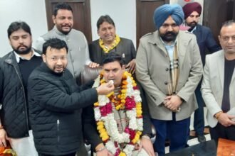 ਕੈਬਨਿਟ ਮੰਤਰੀਆਂ ਡਾ. ਰਵਜੋਤ ਸਿੰਘ ਅਤੇ ਮਹਿੰਦਰ ਭਗਤ ਦੀ ਮੌਜੂਦਗੀ ’ਚ ਮੇਅਰ, ਸੀਨੀਅਰ ਡਿਪਟੀ ਮੇਅਰ ਤੇ ਡਿਪਟੀ ਮੇਅਰ ਨੇ ਸੰਭਾਲੇ ਅਹੁਦੇ