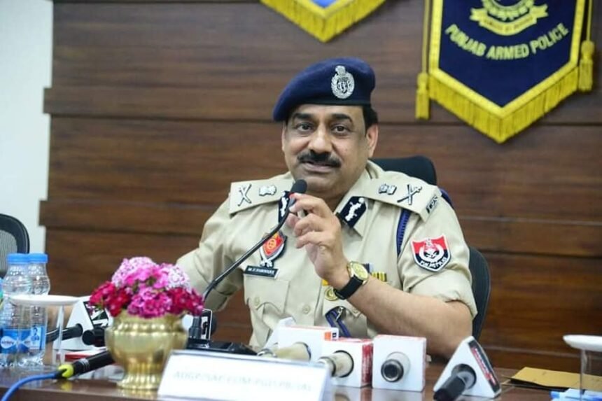 दुर्घटनाओं से बचाव के लिए ए.डी.जी.पी. फारूकी ने लोगों से रात में कोहरे में यात्रा करने से परहेज करने की अपील की