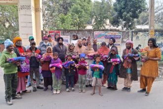 नेशनल जर्नलिस्ट प्रेस क्लब ने बांटे कंबल