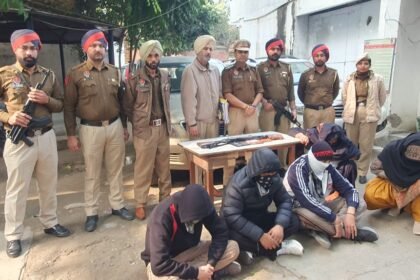 जालंधर ग्रामीण पुलिस ने सुलझाया जमीन विवाद, 5 गिरफ्तार, 12 बोर राइफल, फार्मट्रैक ट्रैक्टर, महिंद्रा जायलो कार, फर्जी दस्तावेज और मोबाइल फोन बरामद