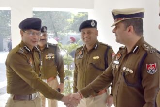 डीजीपी पंजाब ने स्पेशल डीजीपी आंतरिक सुरक्षा, एडीजीपी एंटी-नारकोटिक्स टास्क फोर्स (एएनटीएफ) और एडीजीपी एंटी-गैंगस्टर टास्क फोर्स (एजीटीएफ) के साथ जालंधर में की कानून और व्यवस्था की समीक्षा बैठक