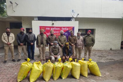 जालंधर ग्रामीण पुलिस ने प्याज और लहसुन की बोरियों के नीचे छिपाकर रखी गई 01 क्विंटल 44 किलो चूरा-पोस्त के साथ दो तस्करो को किया गिरफ्तार