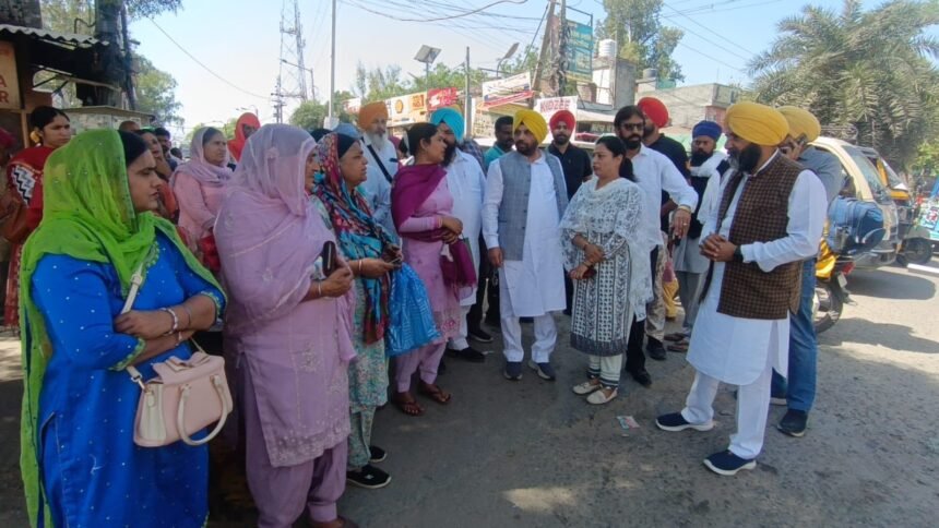 ਕੈਬਿਨਟ ਮੰਤਰੀ ਸ: ਹਰਭਜਨ ਸਿੰਘ ਈ.ਟੀ.ਓ ਨੇ ਪੰਜਾਬ ਰੋਡਵੇਜ਼ ਦਾ ਇੰਸਪੈਕਟਰ ਕੀਤਾ ਮੁਅੱਤਲ