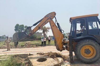 ਅੰਮ੍ਰਿਤਸਰ ਵਿਕਾਸ ਅਥਾਰਟੀ, ਪੁੱਡਾ ਨੇ ਅਣ-ਅਧਿਕਾਰਿਤ ਕਲੋਨੀਆਂ ਉੱਪਰ ਚਲਾਇਆ ਪੀਲਾ ਪੰਜਾ