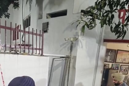 जालंधर में भाजपा के पूर्व मंत्री मनोरंजन कालिया के घर हुआ ग्रेनेड अटैक, CP धनप्रीत कौर का आया बयान, देखें वीडियो