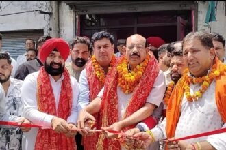 मोहिंदर भगत ने बस्ती शेख भगवान वाल्मीकि मंदिर से अशोक नगर तक 45 लाख रुपए की लागत से नवनिर्मित सड़क का किया उद्घाटन