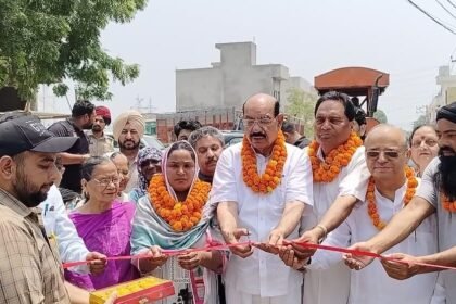 कैबिनेट मंत्री मोहिंदर भगत ने 23 लाख रुपए की लागत से बनने वाली सड़क का किया शिलान्यास