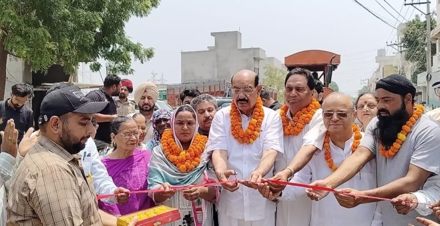 कैबिनेट मंत्री मोहिंदर भगत ने 23 लाख रुपए की लागत से बनने वाली सड़क का किया शिलान्यास