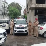 बिक्रम मजीठिया के घर पर विजिलेंस की रेड, अमृतसर में भी 9 जगहों पर छापेमारी जारी; अधिकारी खंगाल रहे रिकॉर्ड