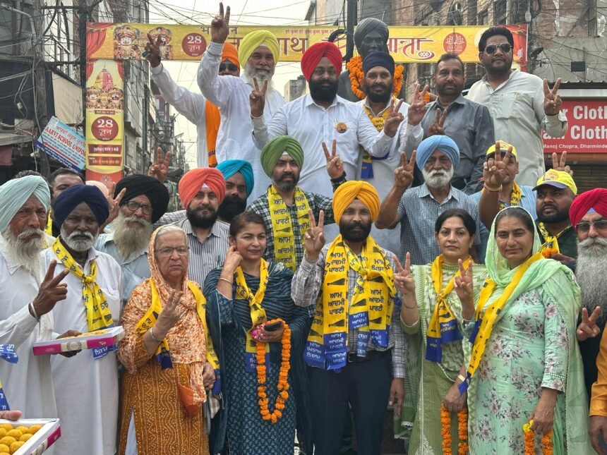 ਲੁਧਿਆਣਾ ਅਤੇ ਗੁਜਰਾਤ ਦੀ ਜਿੱਤ ਤੇ ਵਿਰਾਸਤੀ ਸ਼ਹਿਰ ਵਿੱਚ ਜਸ਼ਨ:ਲੱਡੂ ਵੰਡੇ ਗਏ ਅਤੇ ਭੰਗੜਾ ਪਾਇਆ ਗਿਆ,ਆਪ ਆਗੂਆਂ ਨੇ ਕਿਹਾ ਵਾਅਦੇ ਪੂਰੇ ਕੀਤੇ ਜਾਣਗੇ