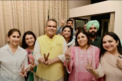 गुजरात और पंजाब में आप ने लहराया जीत का परचम, पार्टी में जश्न का माहौल