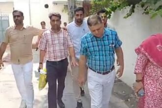 DC का PA रिश्वत लेते गिरफ्तार; दफ्तर से 3.5 लाख की नकदी बरामद