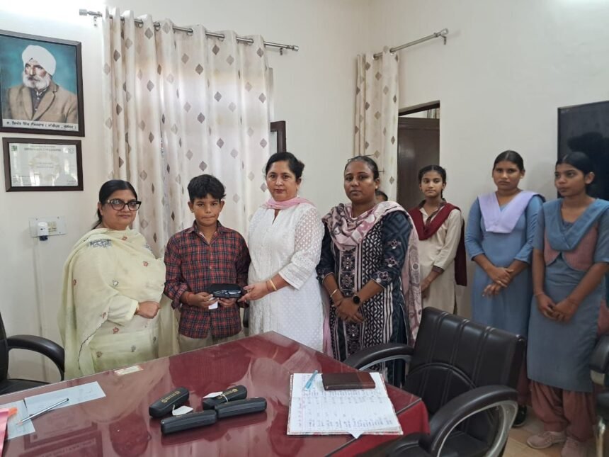 ਸੀ.ਐਚ.ਸੀ. ਕਰਤਾਰਪੁਰ ਵੱਲੋਂ ਮਨਾਇਆ ਗਿਆ ਵਿਸ਼ਵ ਦ੍ਰਿਸ਼ਟੀ ਦਿਵਸ