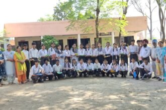 ਸਮਾਜਸੇਵੀ ਸੰਸਥਾ ਨੇਕੀ ਦੀ ਦੁਕਾਨ ਨੇ ਸਰਕਾਰੀ ਹਾਈ ਸਕੂਲ ਕਾਲਾ ਬਾਹੀਆਂ ਵਿਖੇ ਵੰਡੀ ਸਟੇਸ਼ਨਰੀ