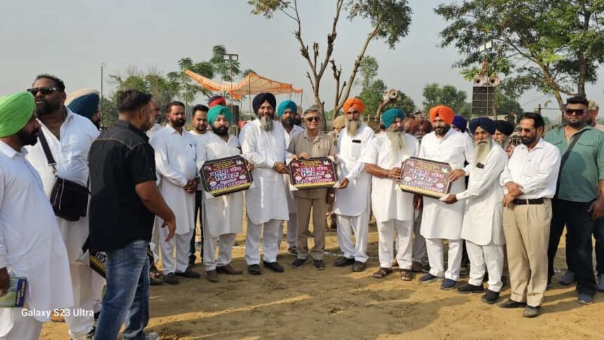 ਪਿੰਡ ਇੱਬਣ ਵਿਖੇ ਕਰਵਾਏ ਗਏ ਕਬੱਡੀ ਕੱਪ ਵਿੱਚ ਭਾਜਪਾ ਦੇ ਸਾਬਕਾ ਕੈਬਿਨੇਟ ਮੰਤਰੀ ਮਨੋਰੰਜਨ ਕਾਲੀਆ ਤੇ ਭਾਜਪਾ ਦੇ ਜ਼ਿਲ੍ਹਾ ਪ੍ਰਧਾਨ ਰਣਜੀਤ ਸਿੰਘ ਖੋਜੇਵਾਲ ਨੇ ਕੀਤੀ ਸਿਰਕਤ