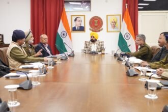 सीएम मान ने की पुलिस अधिकारयों के साथ मीटिंग, कहा : युद्ध नशों विरुद्ध’मुहिम के तहत नशा तस्करों की 2,730 करोड़ रुपये की संपत्तियां जब्त की