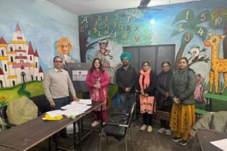 चुनाव पर्यवेक्षक ने जिला परिषद और पंचायत समिति चुनावों की तैयारियों का लिया जायजा