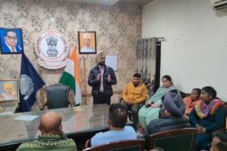 ਪੰਜਾਬ ਪ੍ਰਦੂਸ਼ਣ ਕੰਟਰੋਲ ਬੋਰਡ ਵੱਲੋਂ ਨਗਰ ਕੌਂਸਲ ਕਰਤਾਰਪੁਰ ਦੇ ਸਫਾਈ ਕਰਮਚਾਰੀਆਂ ਨਾਲ ਕੀਤੀ ਗਈ ਵਿਸ਼ੇਸ਼ ਮੀਟਿੰਗ