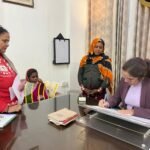 एस.एम.ओ. (गाइनी) डॉ. किरण कौशल द्वारा गर्भवती महिलाओं का विशेष स्वास्थ्य परीक्षण