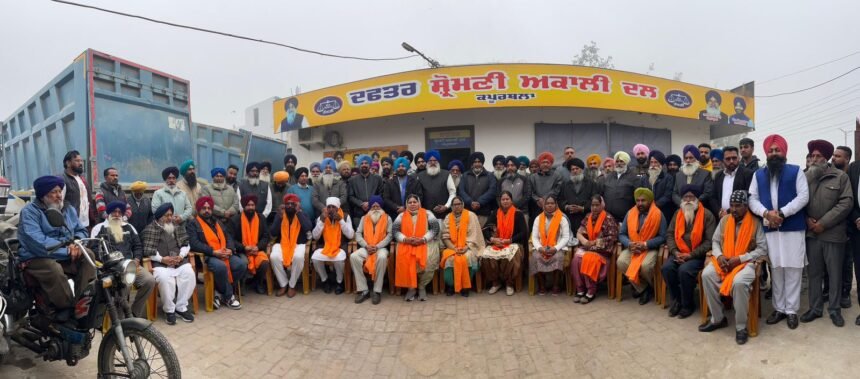 ਲੋਕਾਂ ਦਾ ਝੁਕਾਅ ਸ਼੍ਰੋਮਣੀ ਅਕਾਲੀ ਦਲ ਵੱਲ ਲਗਾਤਾਰ ਵੱਧ ਰਿਹਾ ,ਅਕਾਲੀ ਦਲ ਪੰਜਾਬ ਦੀ ਰਾਜਨੀਤੀ ਵਿੱਚ ਜ਼ਬਰਦਸਤ ਵਾਪਸੀ ਕਰੇਗੀ : ਐਚਐਸ ਵਾਲੀਆ