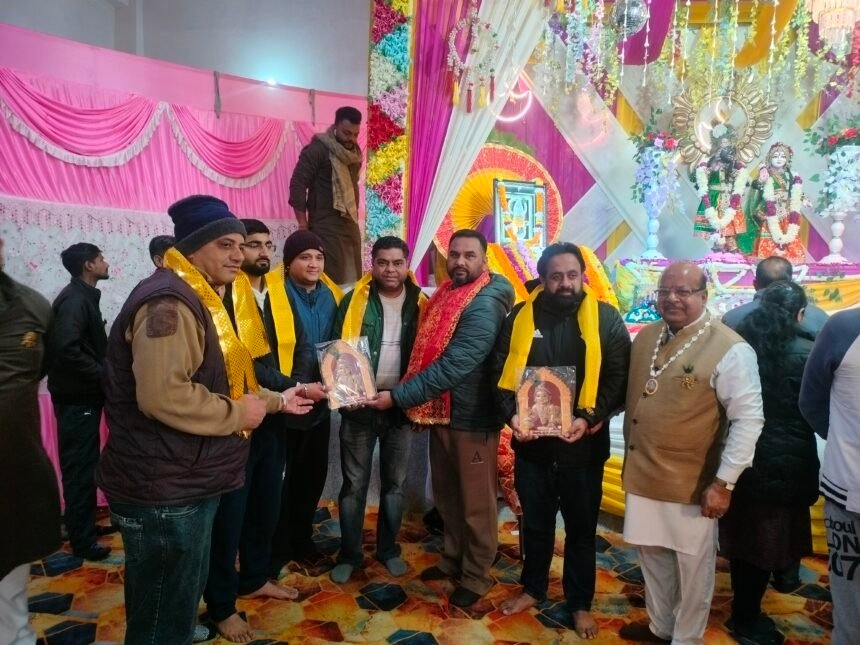 “एक शाम मुरली वाले के नाम” भजन संध्या में श्रद्धालु हुए मंत्र मुग्ध