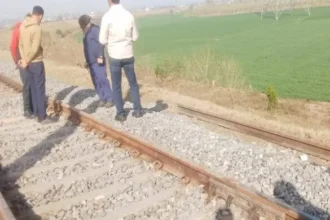 गणतंत्र दिवस से पहले पंजाब में रेलवे लाइन पर बड़ा धमाका, मालगाड़ी का इंजन क्षतिग्रस्त; लाइन का 12 फीट हिस्सा उड़ा