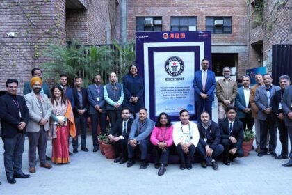 एलपीयू ने इतिहास रचा, सबसे बड़े मैकरॉन डिस्प्ले का 6वां गिनीज़ वर्ल्ड रिकॉर्ड बनाया