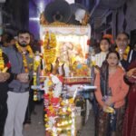 महाशिवरात्रि के उपलक्ष में निकाली 12वीं प्रभातफेरी का फूलों की वर्षा से स्वागत