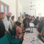 गांव चकराला में लगाए मैडीकल चैक-अप कैंप में 345 मरीज़ों की जांच