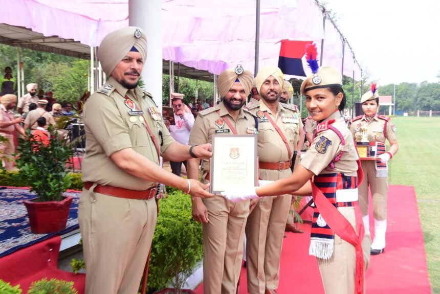 जालंधर के पी.ए.पी.प्रशिक्षण केंद्र में 74 रिक्रूट सिपाहीओं की हुए पासिंग आउट परेड