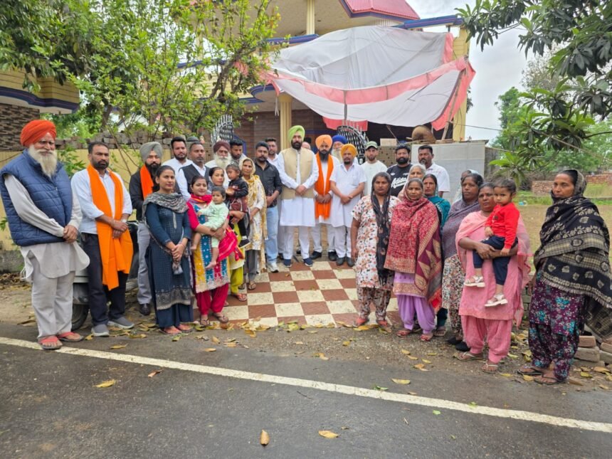 ਕਾਂਗਰਸ ਪਾਰਟੀ ਨੂੰ ਇੱਕ ਹੋਰ ਵੱਡਾ ਝਟਕਾ,ਪਿੰਡ ਨਰਾਇਣਗੜ੍ਹ ਤੋਂ ਵੱਡੀ ਗਿਣਤੀ ਵਿੱਚ ਪਰਿਵਾਰਾਂ ਨੇ ਫੜਿਆ ਆਪ ਦਾ ਪੱਲਾ