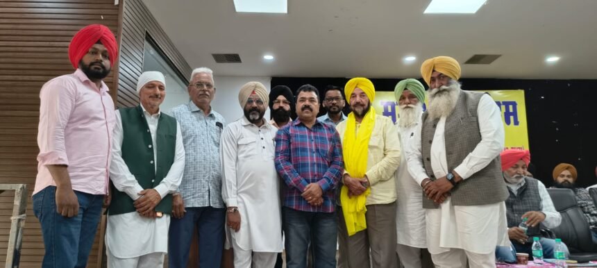 ਜਲੰਧਰ ਦੇ ਦੇਸ਼ ਭਗਤ ਯਾਦਗਾਰ ਹਾਲ ਵਿੱਚ ਨੰਬਰਦਾਰ ਯੂਨੀਅਨ ਪੰਜਾਬ ਵੱਲੋਂ ਮਨਾਇਆ ਗਿਆ ਸਥਾਪਨਾ ਦਿਵਸ