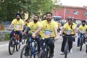 ‘युद्ध नशे के विरुद्ध’ ; साइकिलोथान के माध्यम से समाज के प्रत्येक वर्ग को नशे के खिलाफ लामबंद होने का दिया न्योता, डिप्टी कमिश्नर ने अधिकारियों सहित साइकिलोथान में लिया हिस्सा