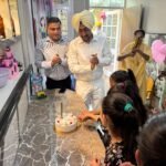 ज़िला एंव सैशन जज ने यूनिक होम, जालंधर में बच्चों का सांझा जन्मदिन मनाया