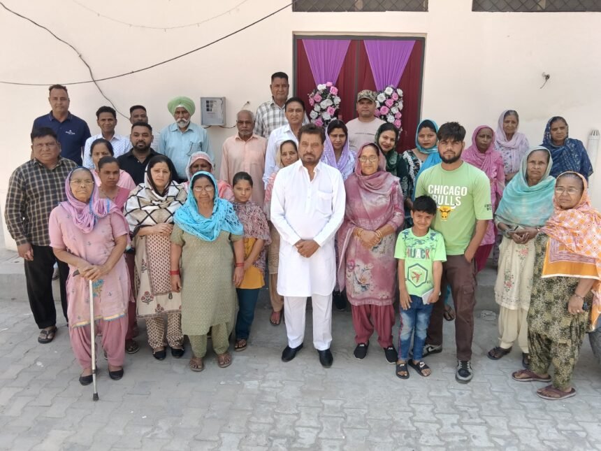 ਸਾਬਕਾ ਵਿਧਾਇਕ ਚੌਧਰੀ ਸੁਰਿੰਦਰ ਸਿੰਘ ਨੇ ਪਿੰਡ ਪਿੰਡ ਜਾ ਕੇ ਵਰਕਰਾਂ ਨਾਲ ਮੀਟਿੰਗਾਂ ਦਾ ਸਿਲਸਿਲਾ ਕੀਤਾ ਸ਼ੁਰੂ